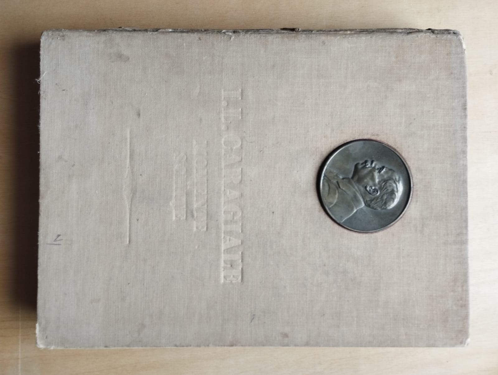 IL-Caragiale-momente-schite-1951-fata-Copy