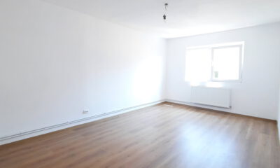 1000152761
